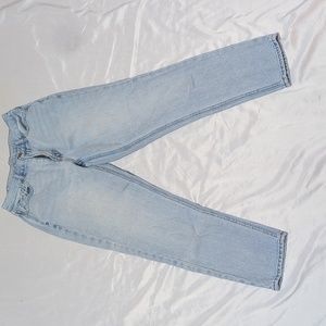 American Eagle Mom Fit Light Washed High Rise Jeans